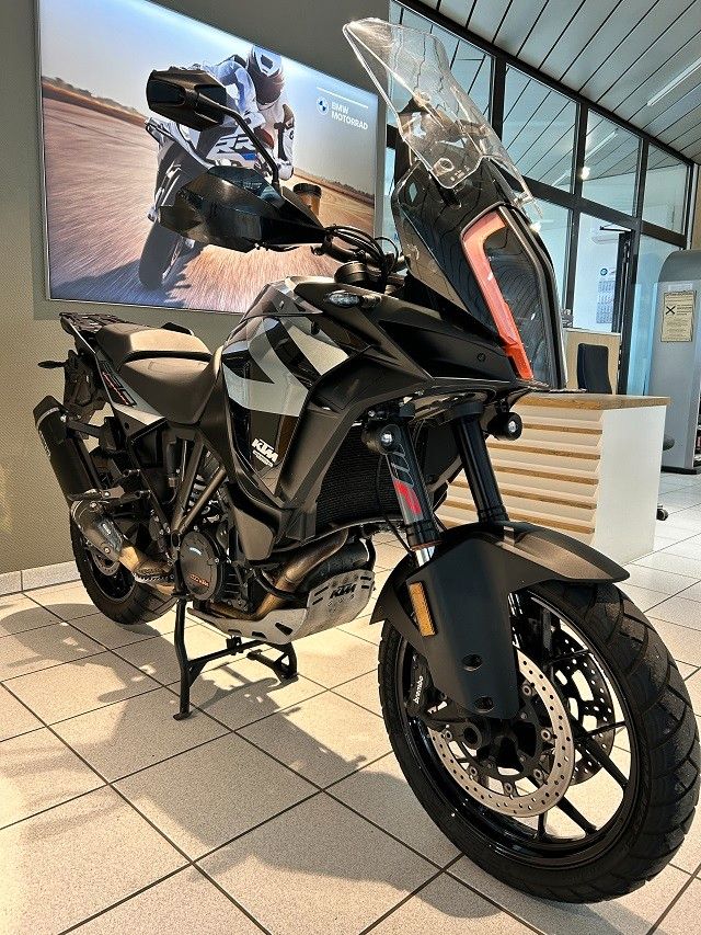 Fahrzeugabbildung KTM 1290 Super Adventure S, Service neu