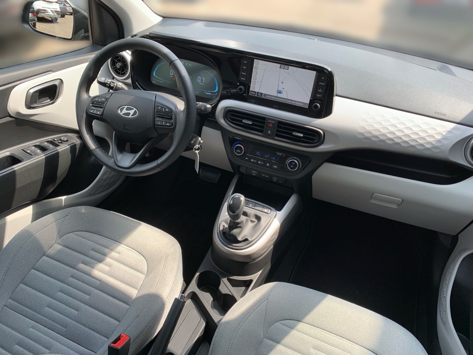 Fahrzeugabbildung Hyundai i10 1.2 Automatik Prime Navi Kamera