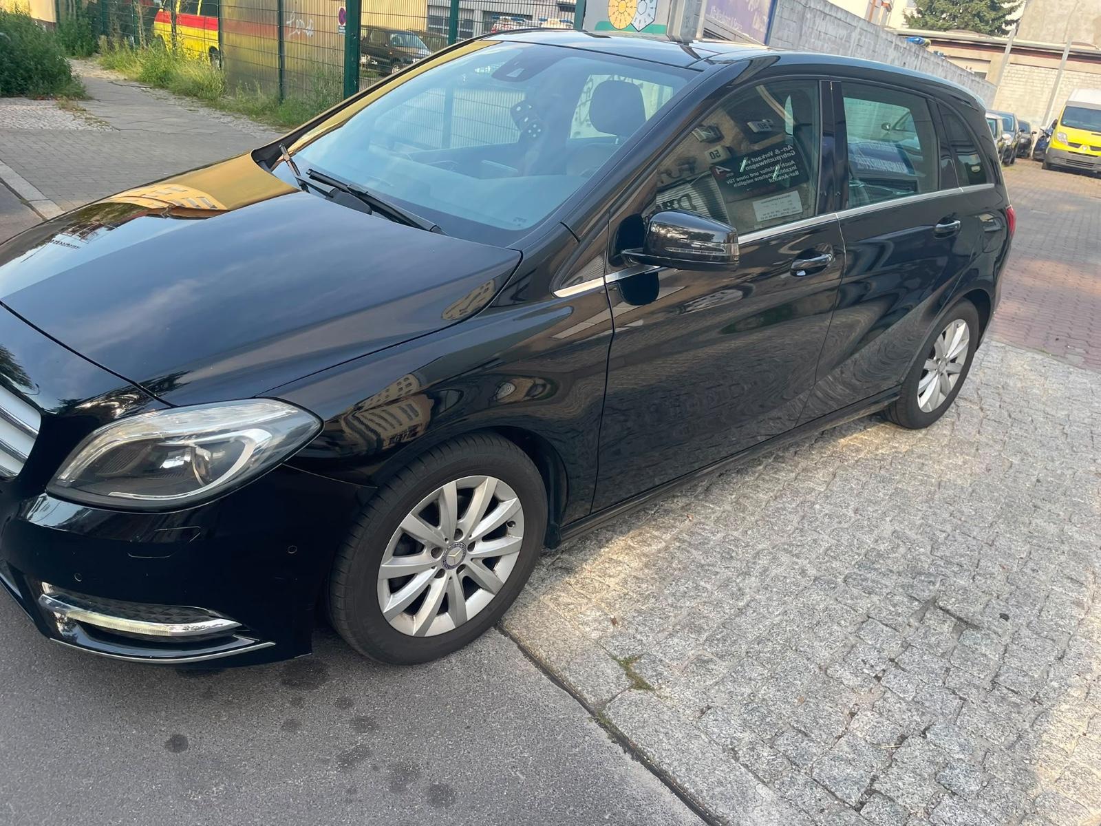 Mercedes-Benz B 180 Benzin,Volleder,Pano,Klima,Xenon,SHZ