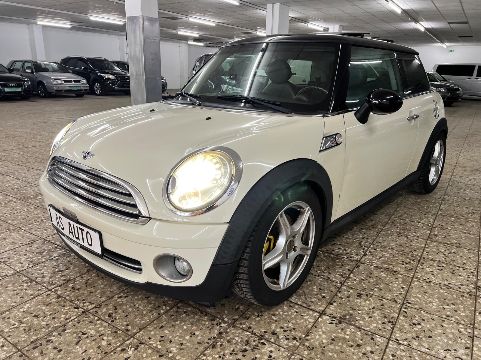 MINI COOPER 1.6 * Xenon * Leder * SHZ * Pano