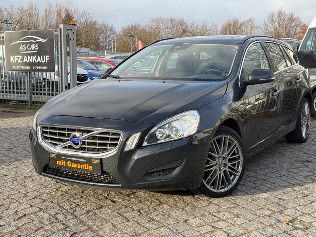 Volvo V60 2.4 D5 Momentum*Autm*Alu*Navi*EFH*Euro5