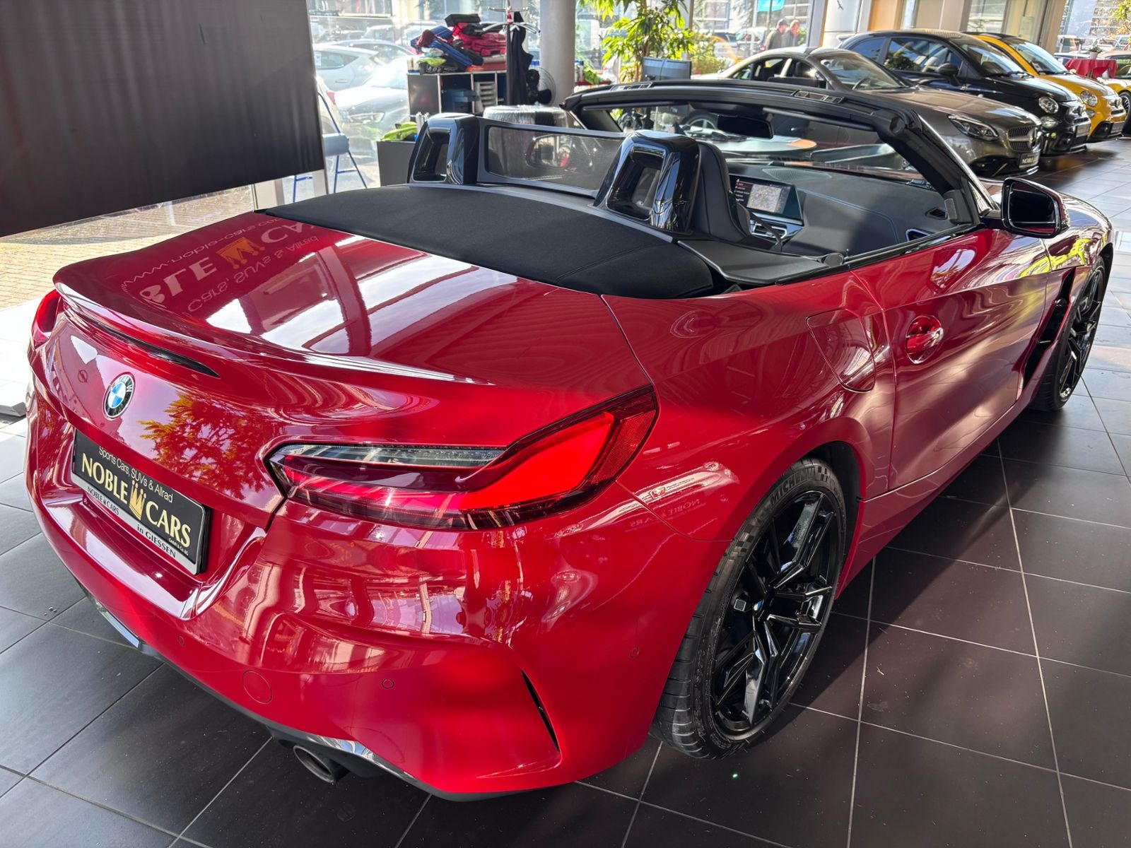 Fahrzeugabbildung BMW Z4  sDrive 30 i M Sport LED NAVI ALU