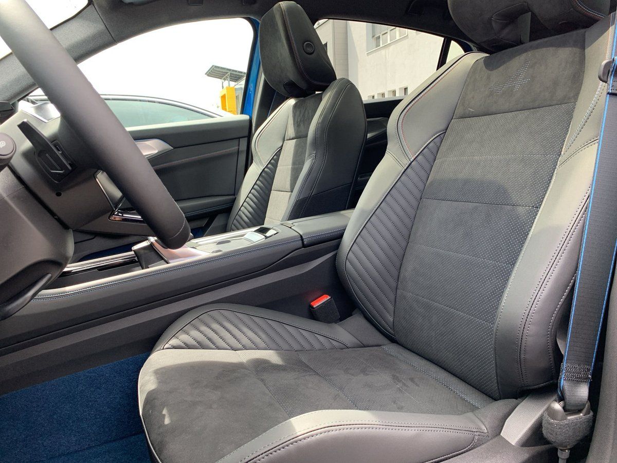 Renault Rafale - Bild 9