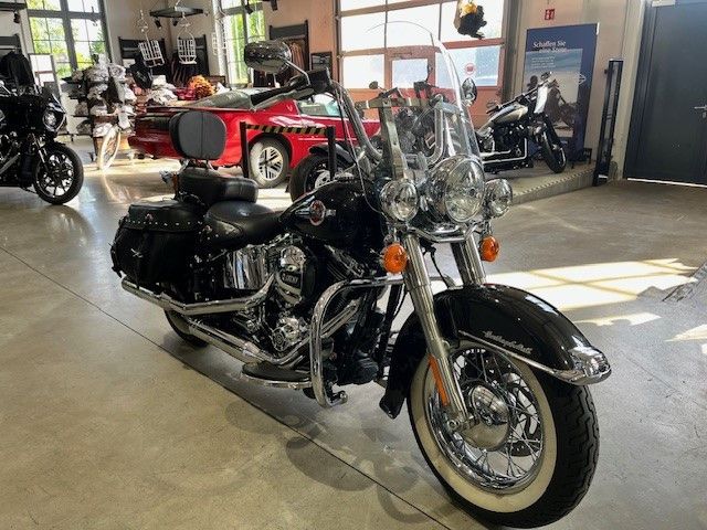 Fahrzeugabbildung Harley-Davidson FLSTC 103 Heritage-Jekill-wenig Kilometer
