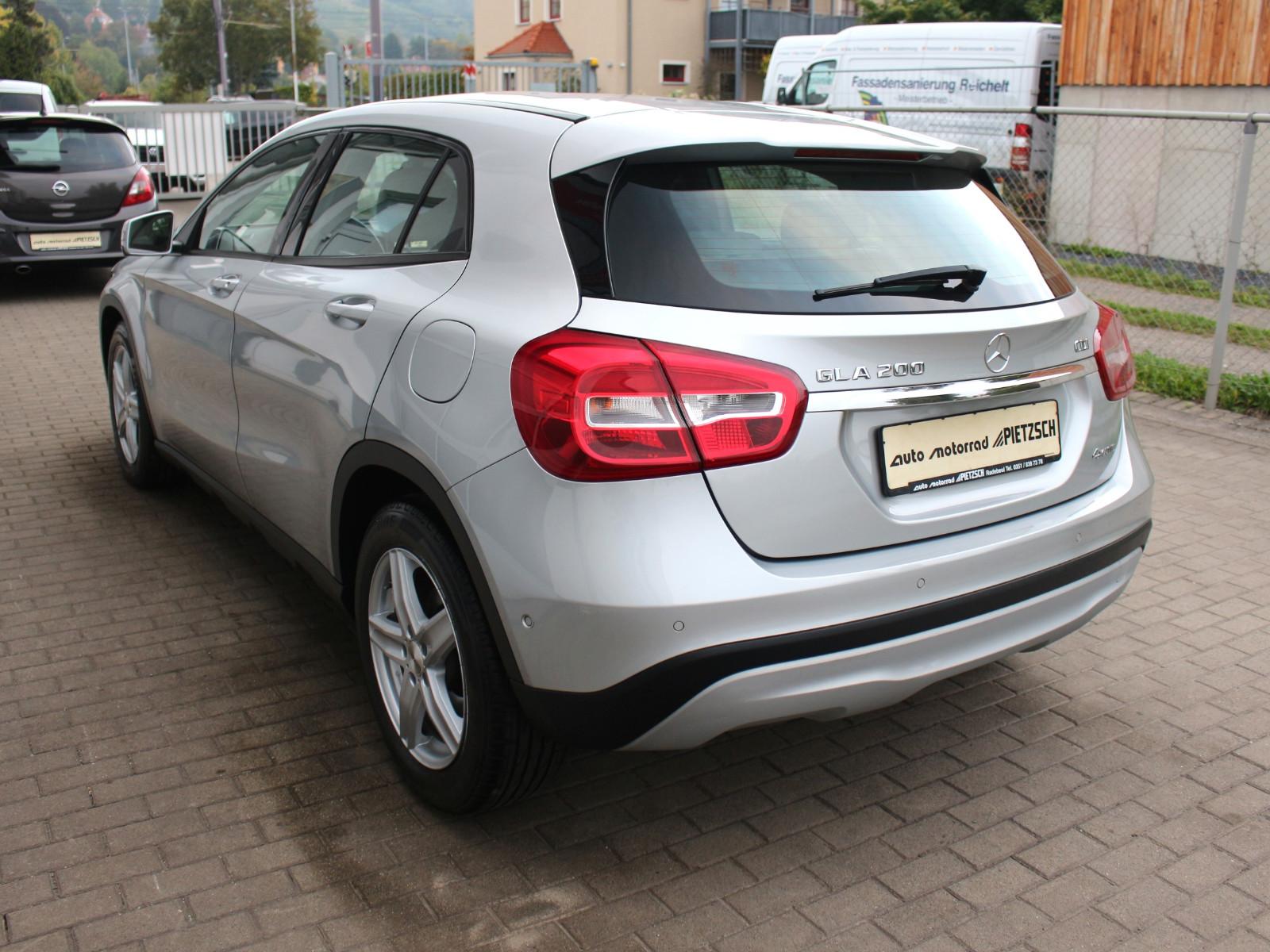 Mercedes-Benz GLA 200 CDI AT 4Matic Navi PDC SHZ Tempomat WR