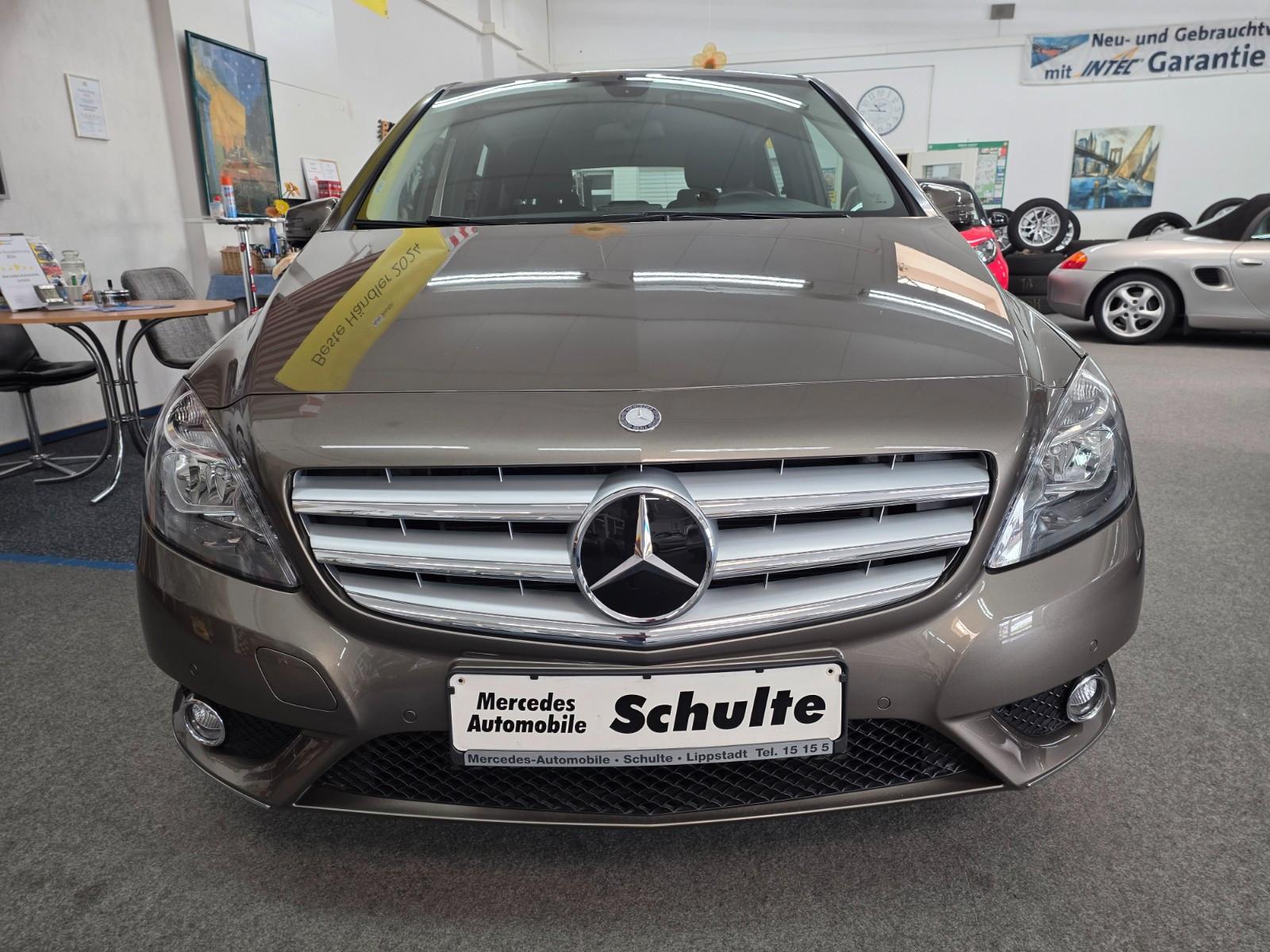 Mercedes-Benz B 180 BlueEFF. 1. Hand,Park-Assistent,Bluetooth,