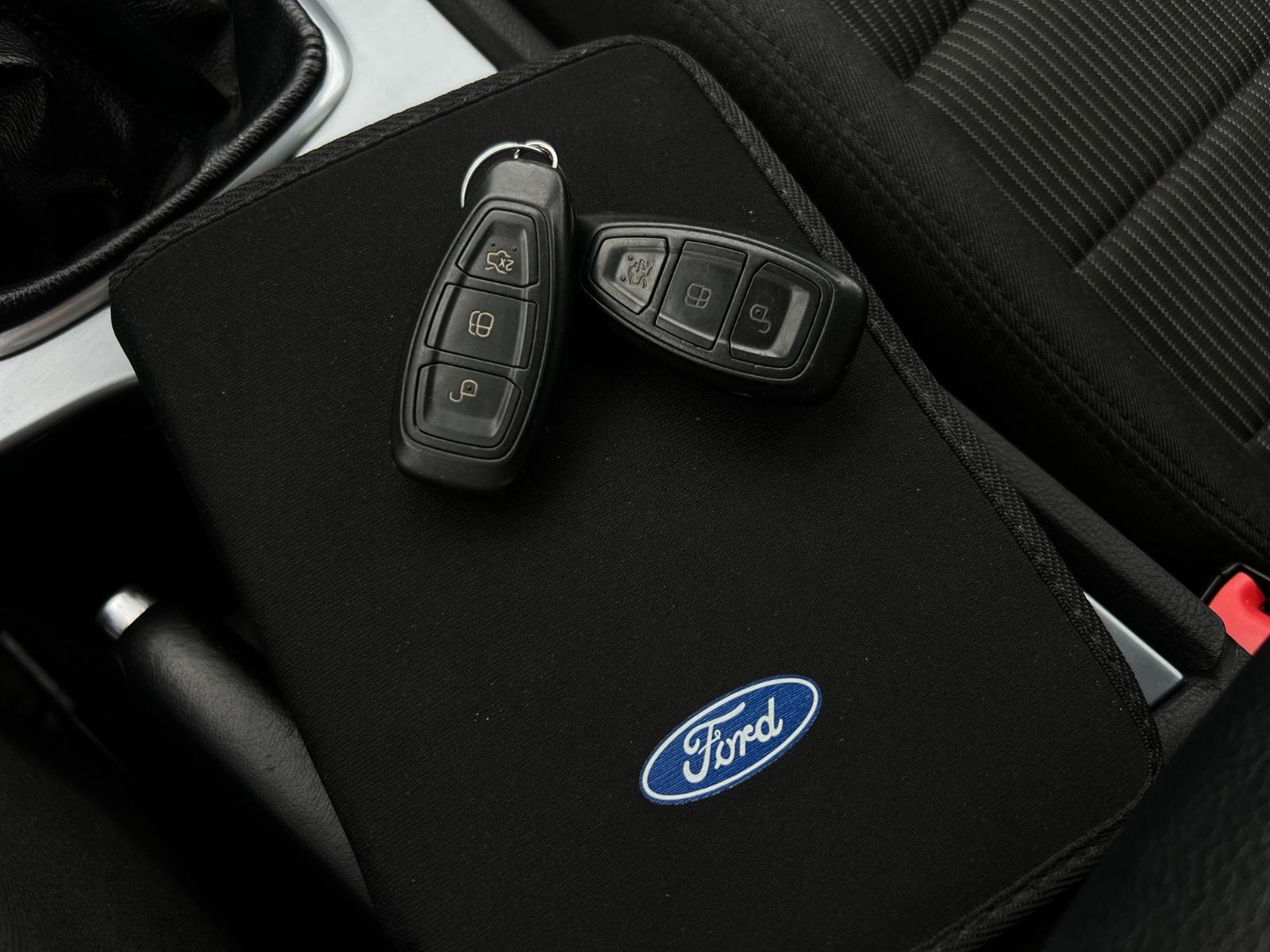 Ford Mondeo 2012 — photo 12
