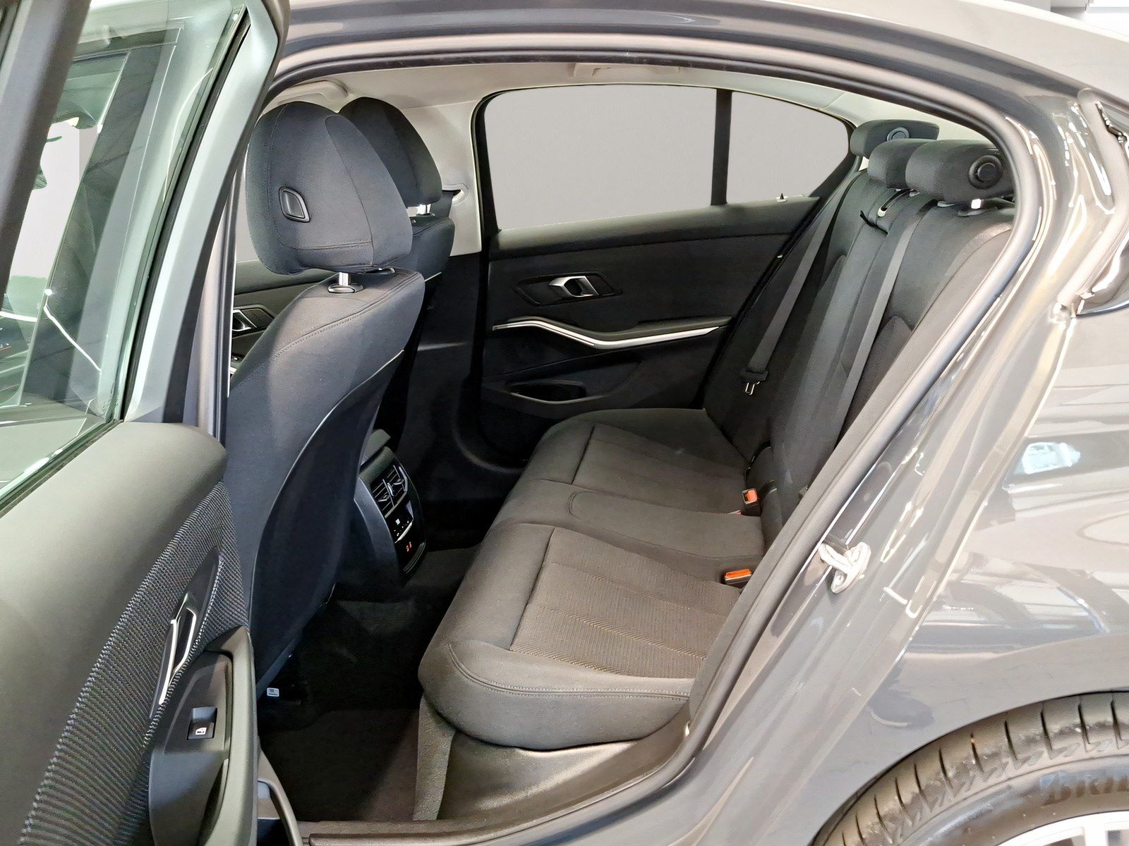 BMW 320 - Bild 6