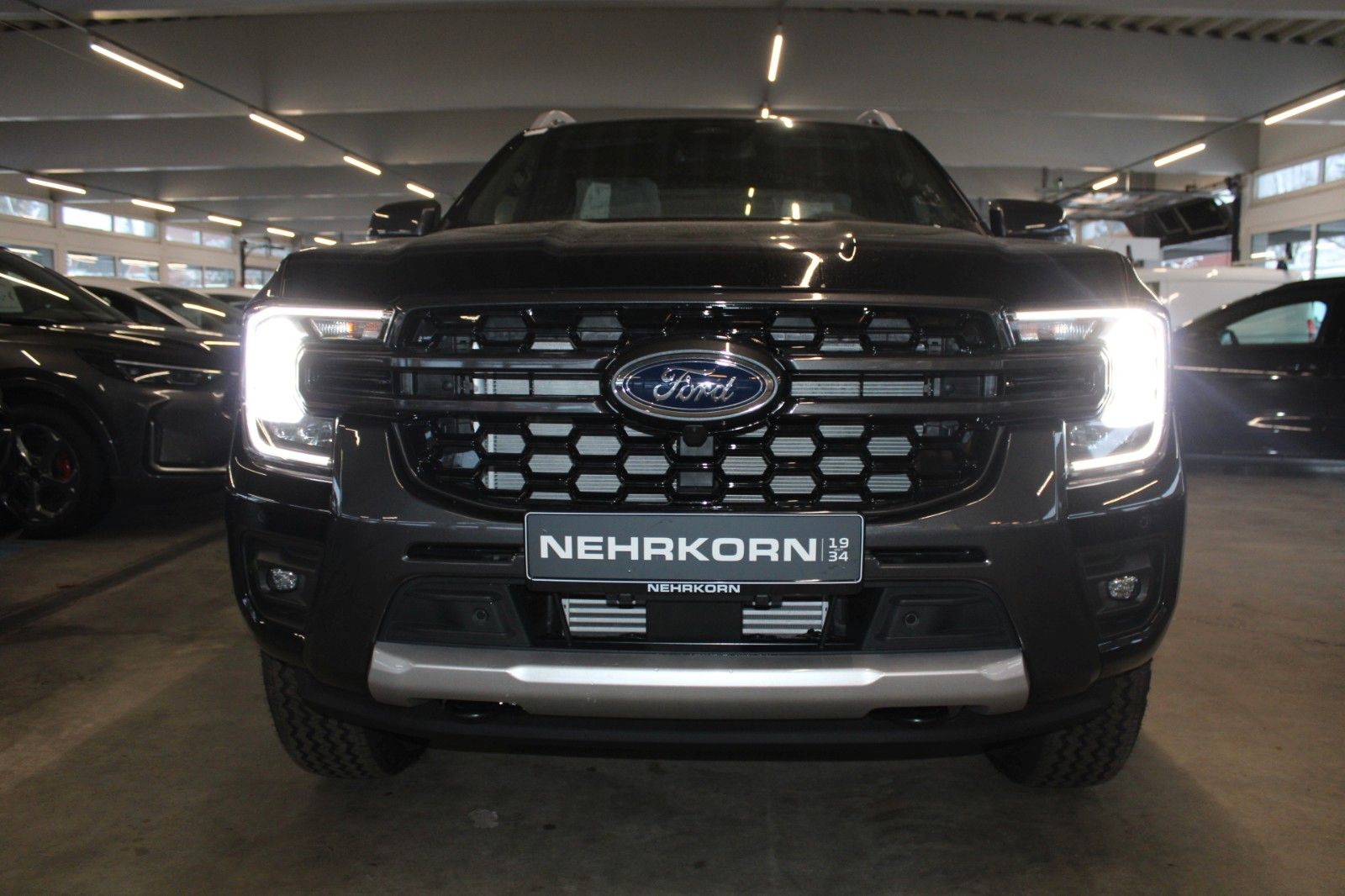 Fahrzeugabbildung Ford Ranger Wildtrak Automatik AHK LED STANDHEIZUNG