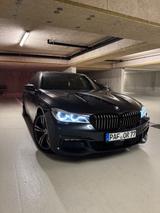 BMW 740d xDrive - Scheckheftgepflegt bei bmw  - graue BMW 740
