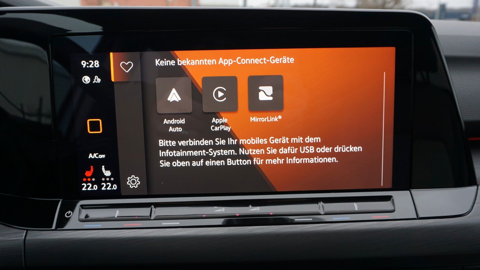 Fahrzeugabbildung Volkswagen Golf VIII Variant Style, Navi,LED,HUD,Kamera +WR