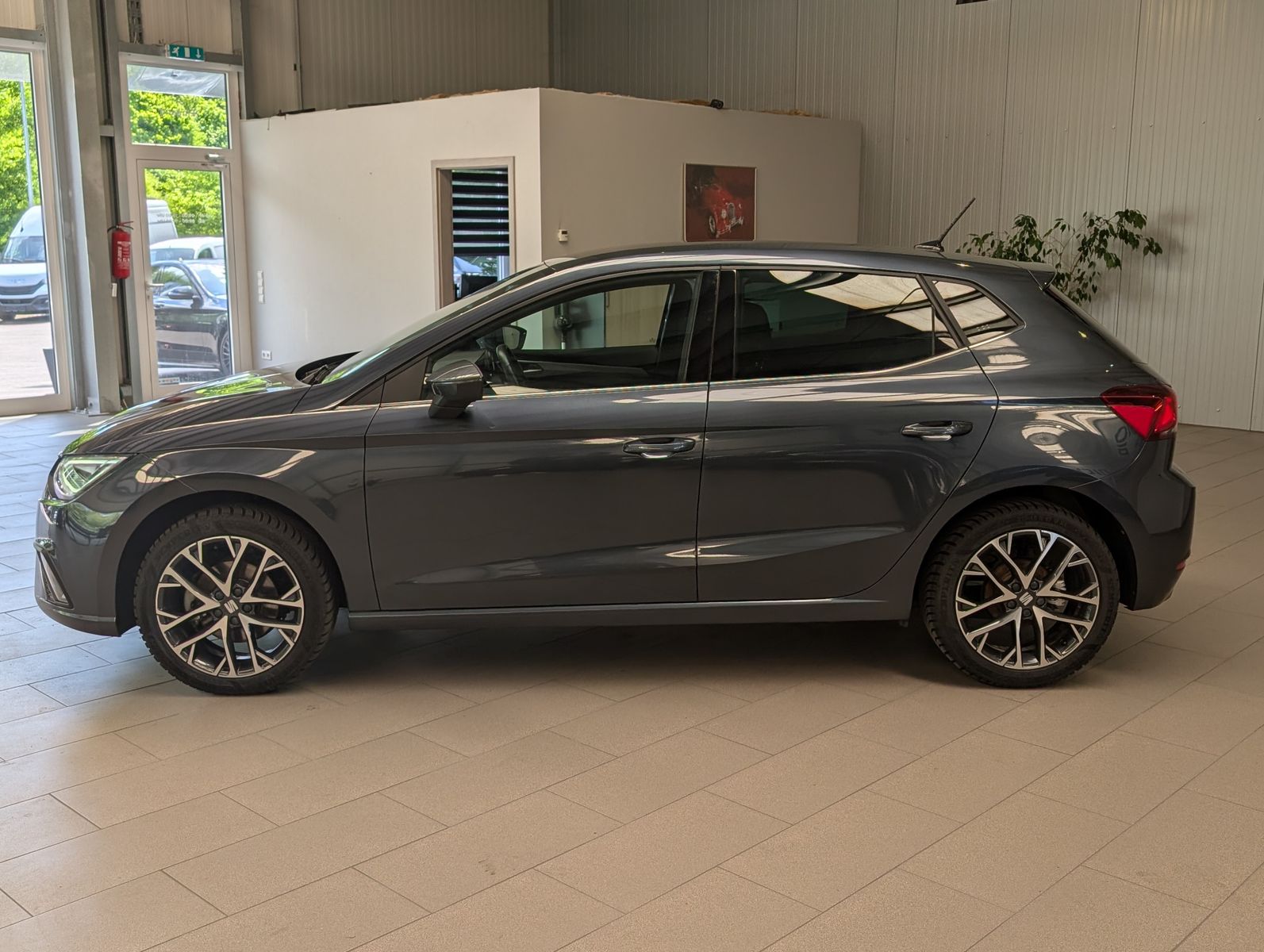 Fahrzeugabbildung SEAT Ibiza 1.0 TSI Xcellence LED Cam Dinamica ACC 17"