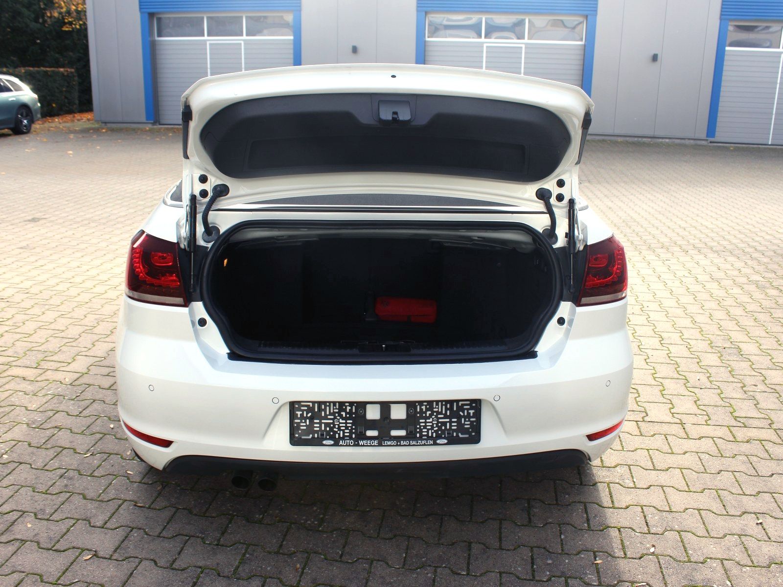 Fahrzeugabbildung Volkswagen Golf Cabriolet Cup 1,4 TSI