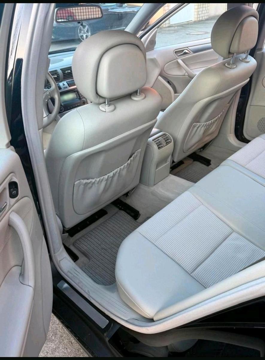 Mercedes-Benz C220 2007 — photo 8