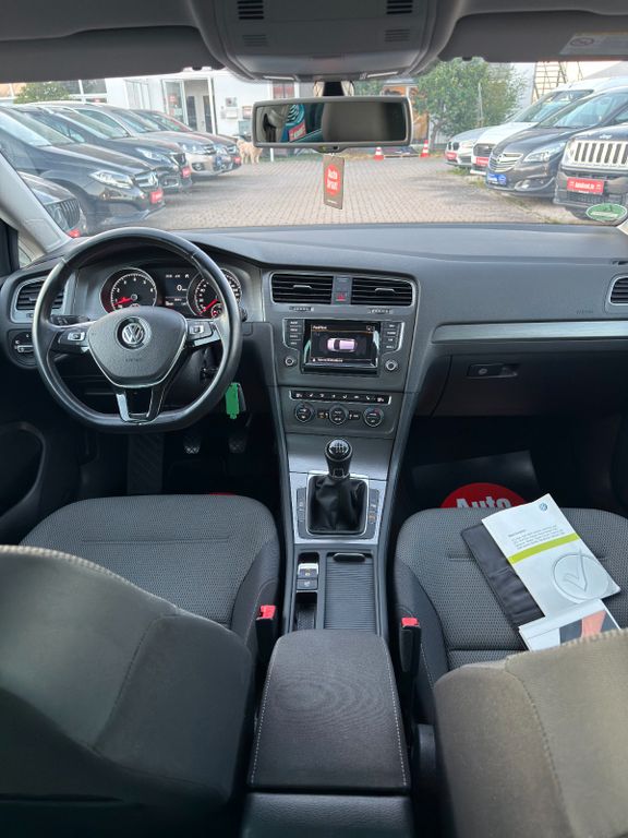 VW Golf - Bild 8