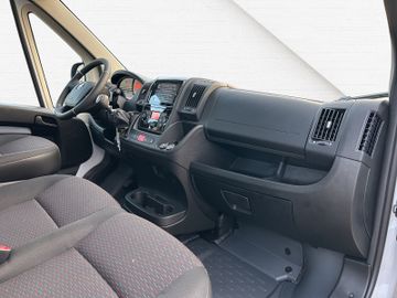 Fotografie 11 des Opel Movano C Pritsche L4 EK, Schwingsitz, Klima