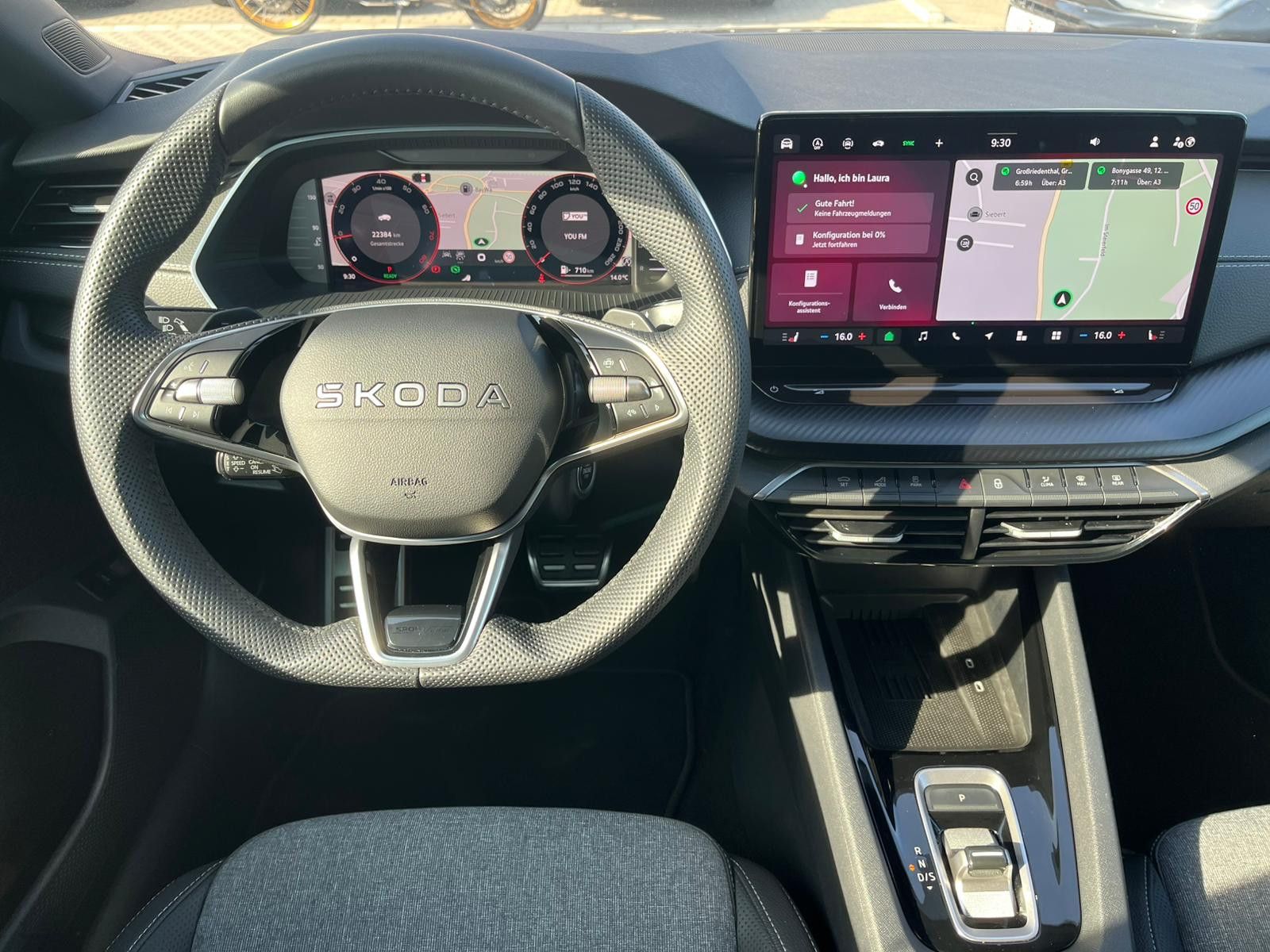 Fahrzeugabbildung SKODA Octavia 1.5 DSG Sportline PANO*MATRIX*AHK*5J.GAR
