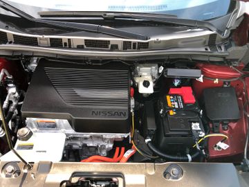 Bild 16 Nissan Leaf N-Connecta 40KW LED 360 Kamera ProPilot