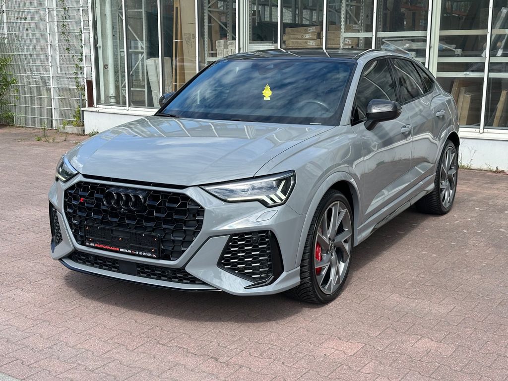 Image of Audi RSQ3