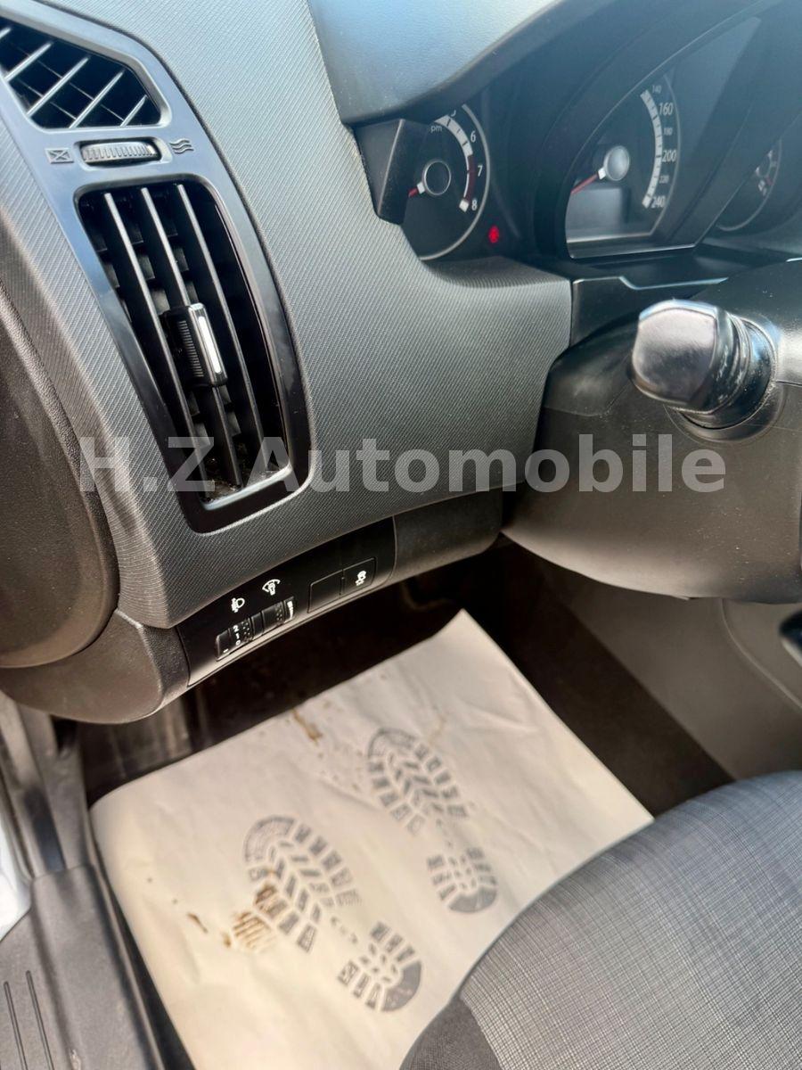 Kia Cee'd Sportswagon 1.6L Benzin / TÜV 01.2027 / ZV