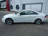 Mercedes-Benz  CLK 200 KOMPRESSOR  - weiße Mercedes-Benz CLK-Klasse
