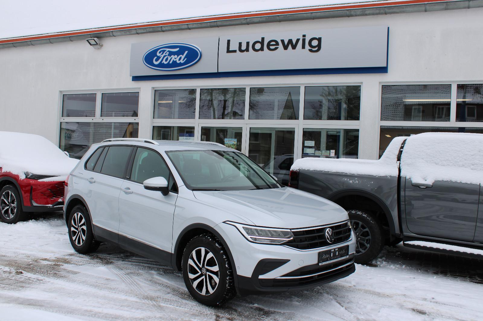 Volkswagen Tiguan Active LED AHK Winterpaket