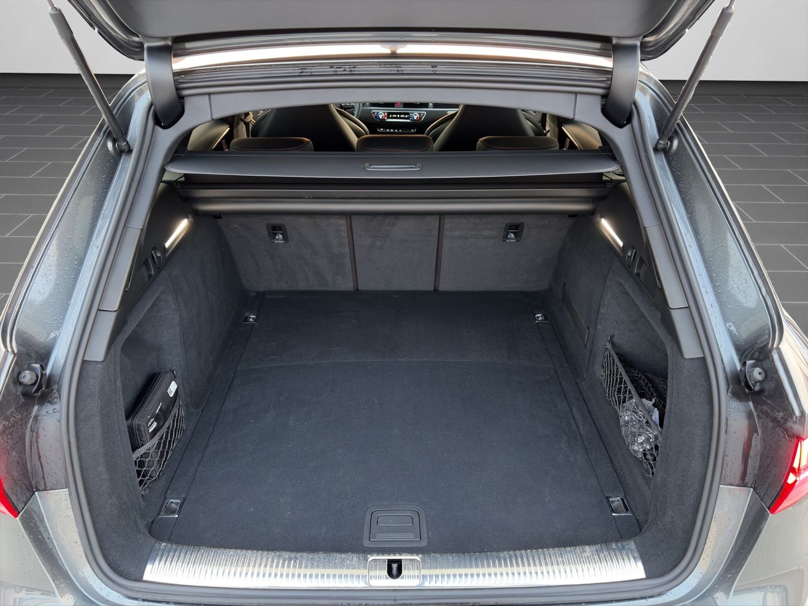 Audi RS4 - Bild 15