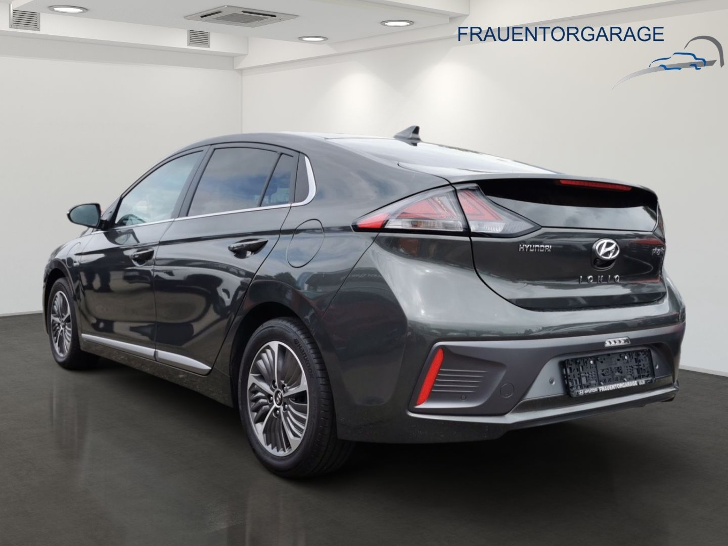 Fahrzeugabbildung Hyundai IONIQ Style Plug-In Hybrid 1.6 GDI EU6d Navi Sou