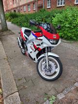 Yamaha FZR 600 - YAMAHA FZR 600