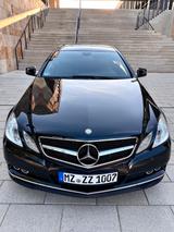 Mercedes-Benz E 200 CGI Coupé - Motor / Turbo neu für 10.000€ - aus 2010: Sportwagen