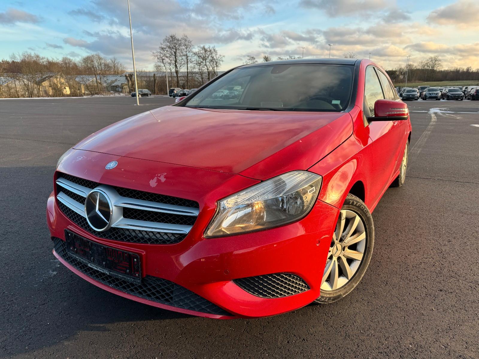Mercedes-Benz A180 109PS 1.5 CDI LKW BlueEfficiency 49065