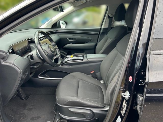 Fahrzeugabbildung Hyundai Tucson Trend Plug-In Hybrid 4WD Navi+el. Heckkla