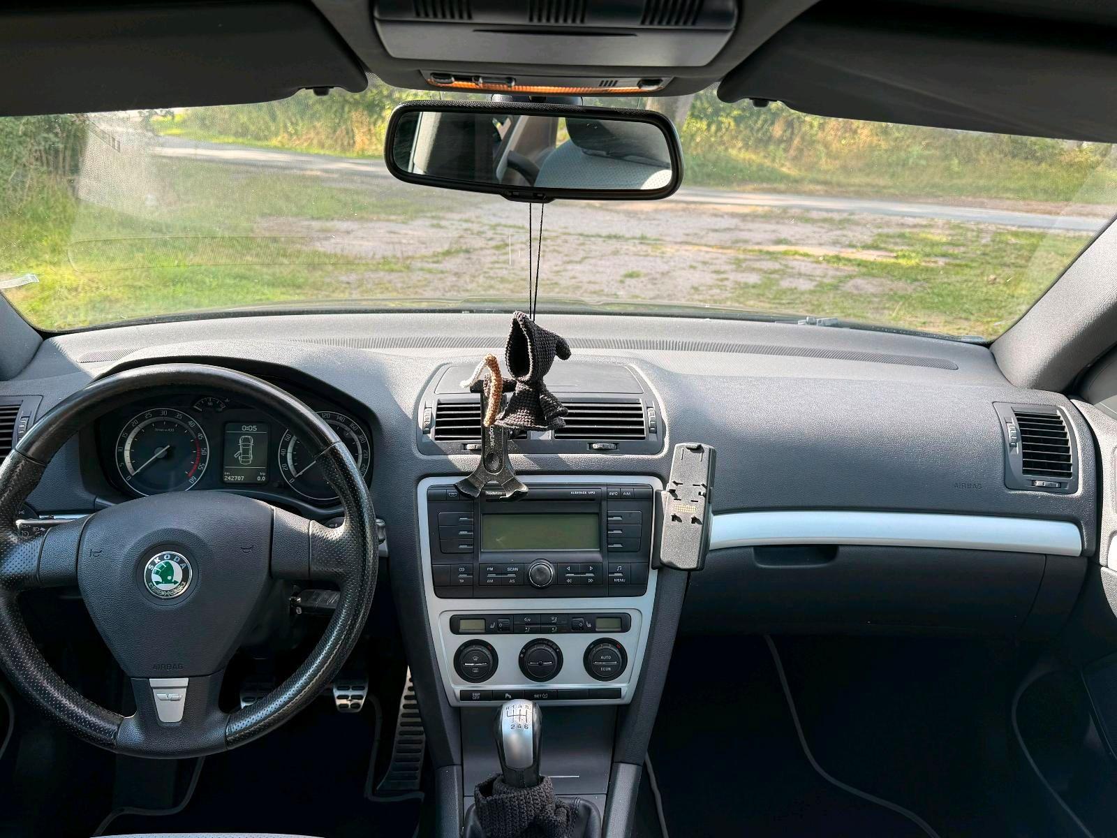 Skoda Octavia 2008 — двигун 170 HP (125kW)