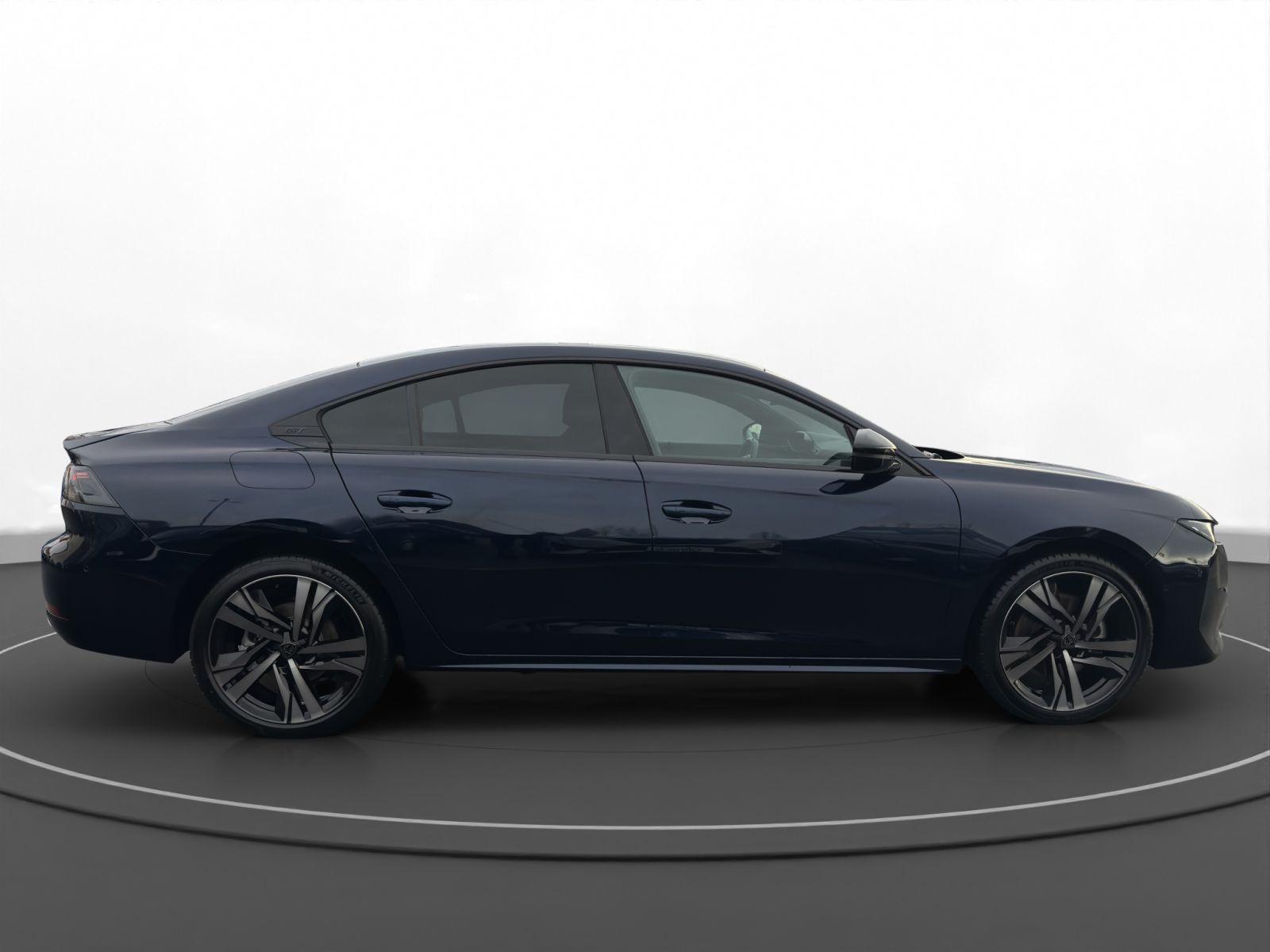 Peugeot 508 GT Plug-In Hybrid 225 EAT8 360°Kamera Voll-L