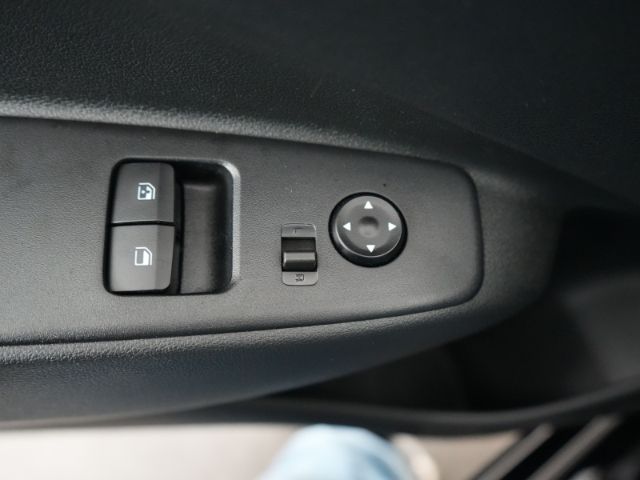 i10 FACELIFT TREND+NAVI+RÜCKFAHRKAMERA+SITZ-/LEN