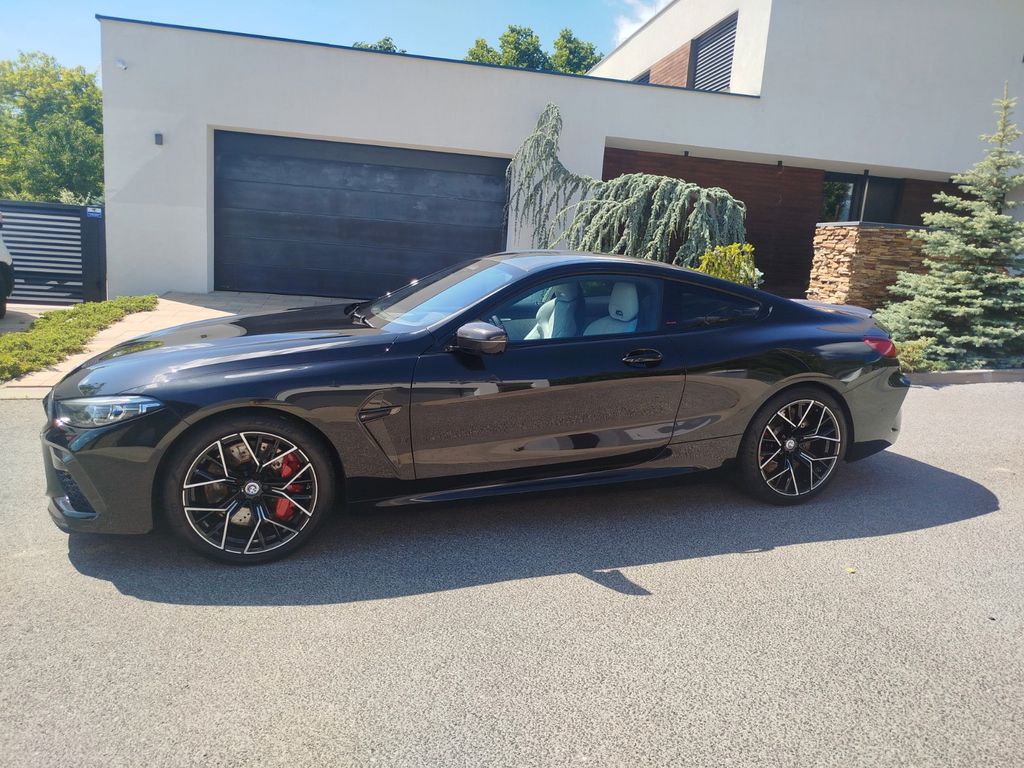 BMW M8