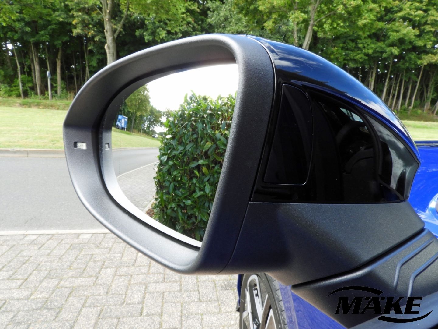 Golf R-Line 1.5 eTSI DSG AHZV NAV IQ.L RFK BLACK