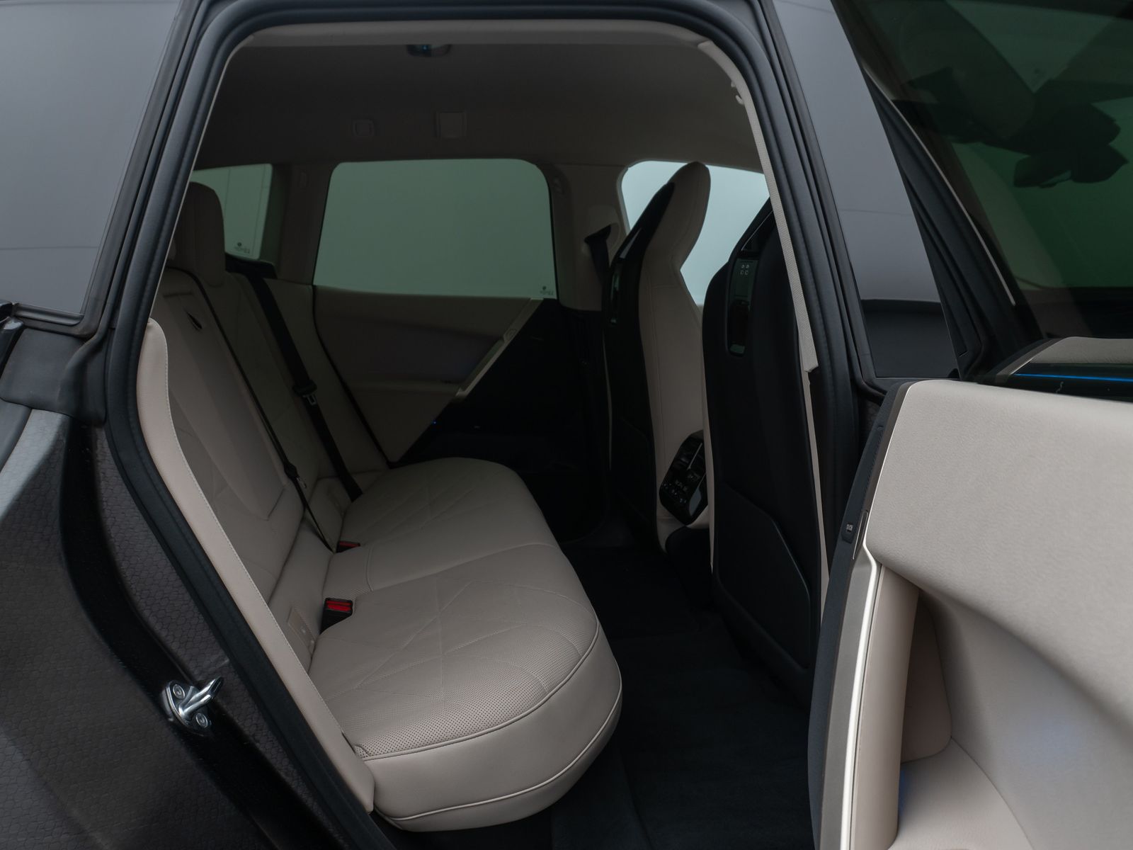 Fahrzeugabbildung BMW iX xD40 Laser 360° H/K DAB SoftCl ACC AHK 21Zoll