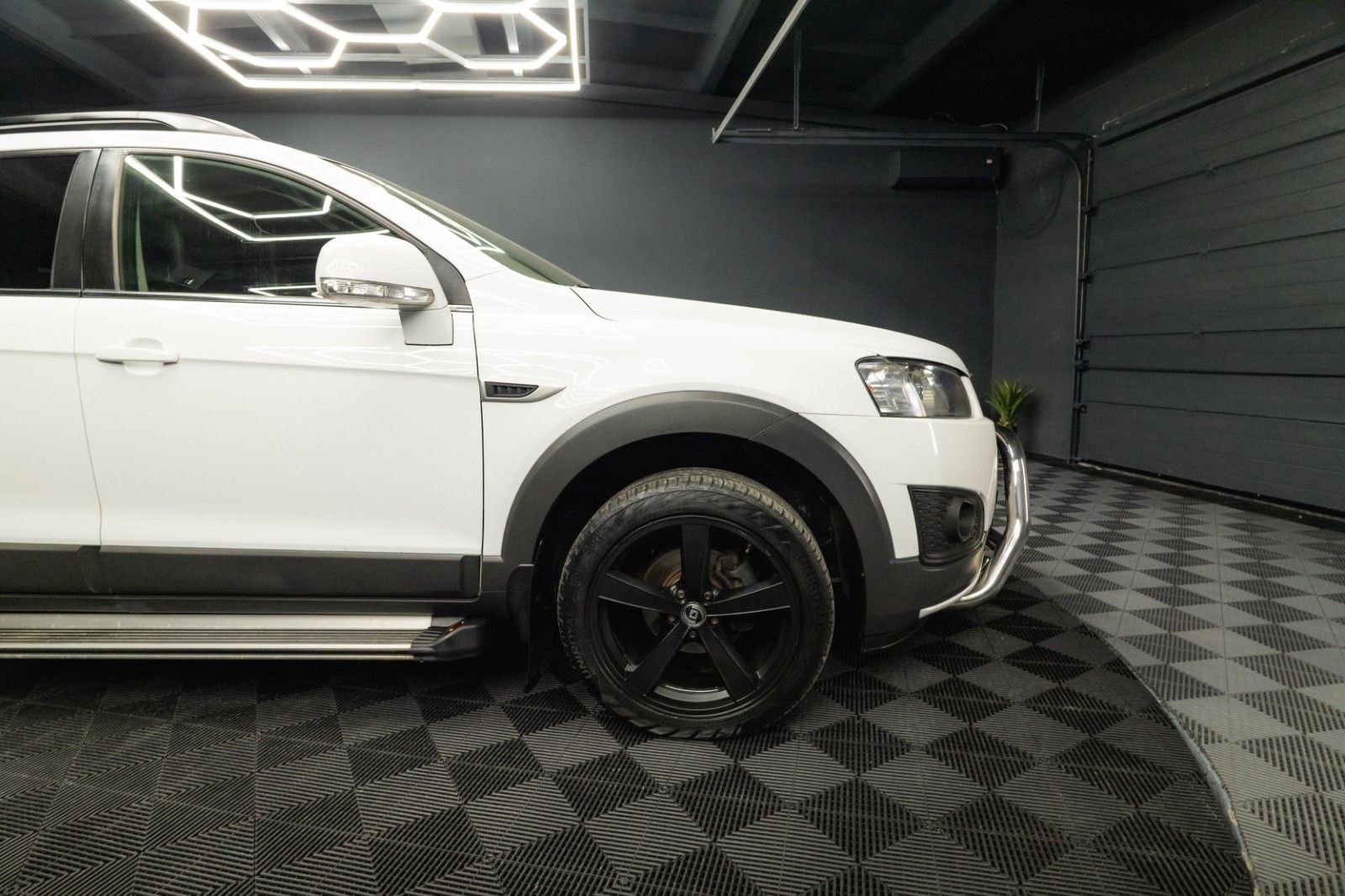 Fahrzeugabbildung Chevrolet Captiva 2.2 D LT+ 2WD Sport | 7 Sitze | 19 Zoll