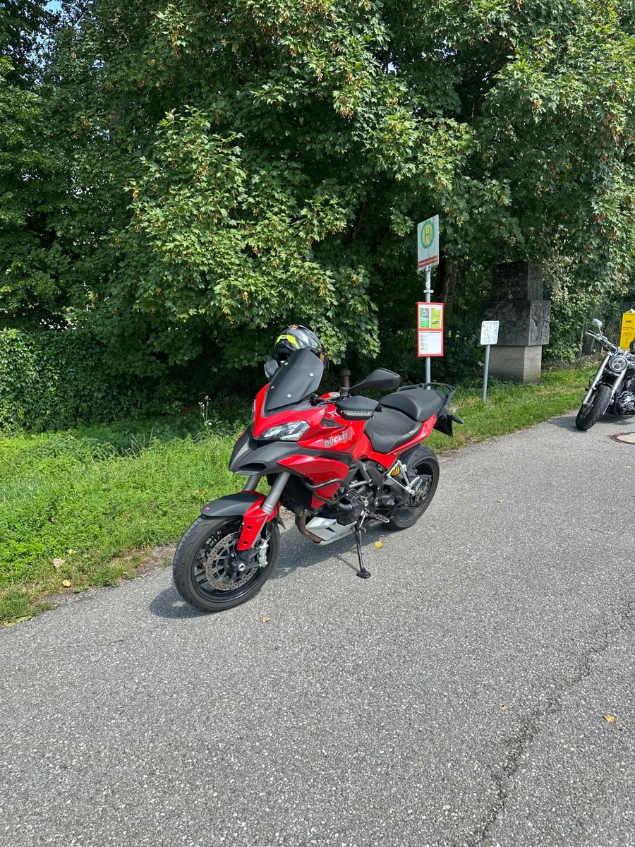 Ducati Multistrada 1200s