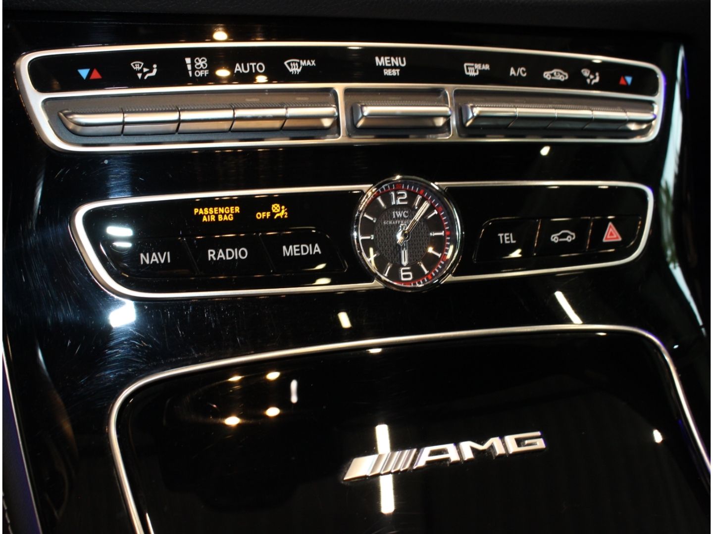 Fahrzeugabbildung Mercedes-Benz E 63 AMG S 4Matic+ Drivers*Pano*160k NP*VOLL