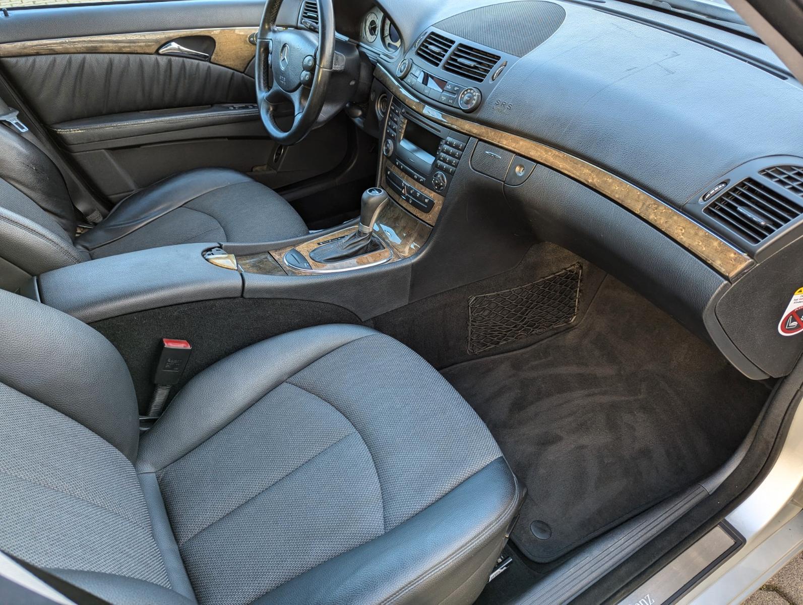 Mercedes-Benz E 220 T-Modell E 220 T CDI Avantgarde