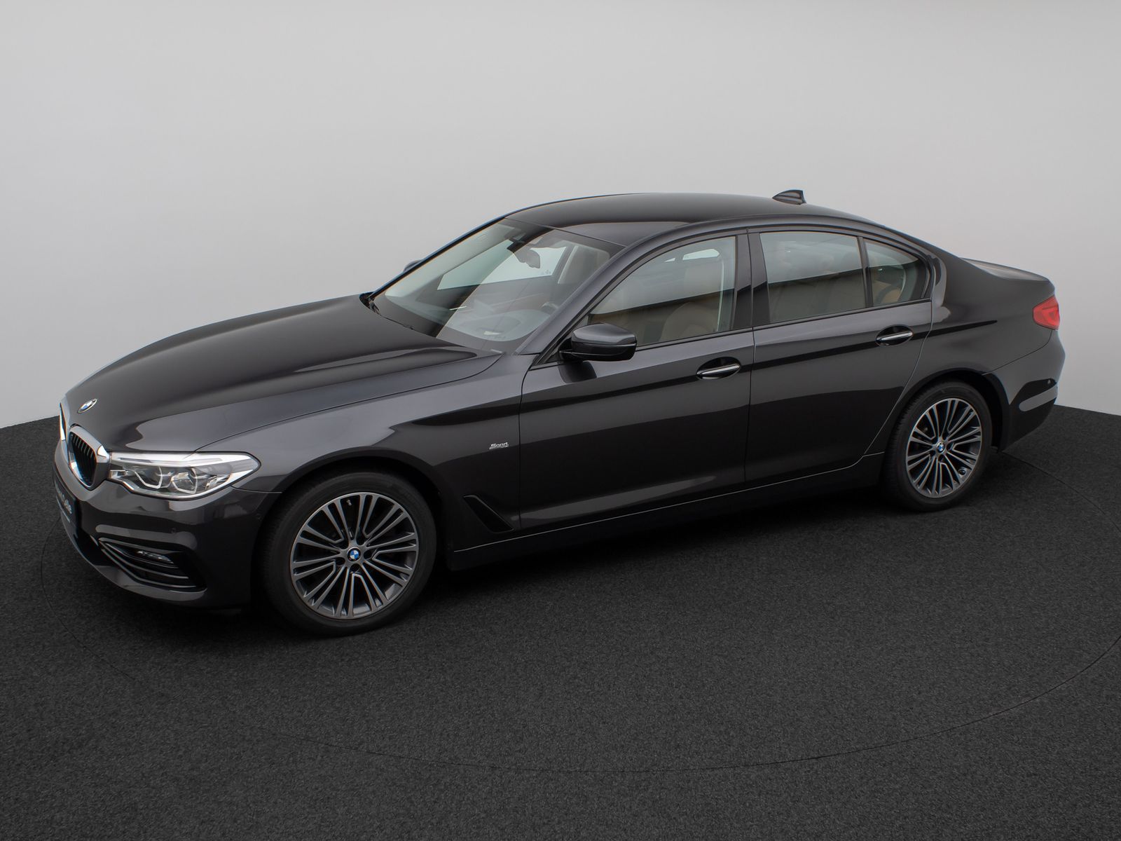 Fahrzeugabbildung BMW 520d Sport Line Kamera HUD H/K Lenkrhzg Alarm