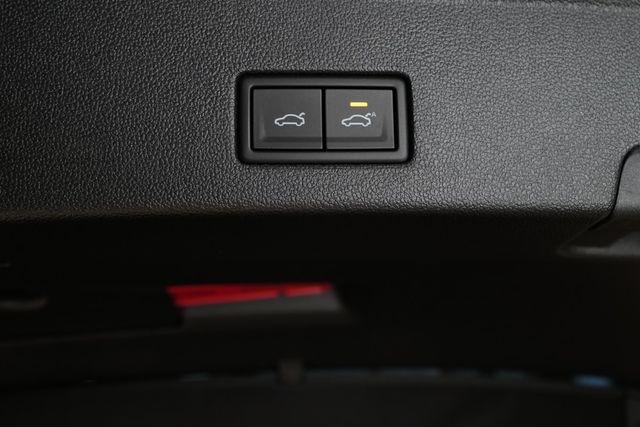 Volkswagen Touareg 3.0TDI R-Line BlackStyle Nachtsicht HuD 