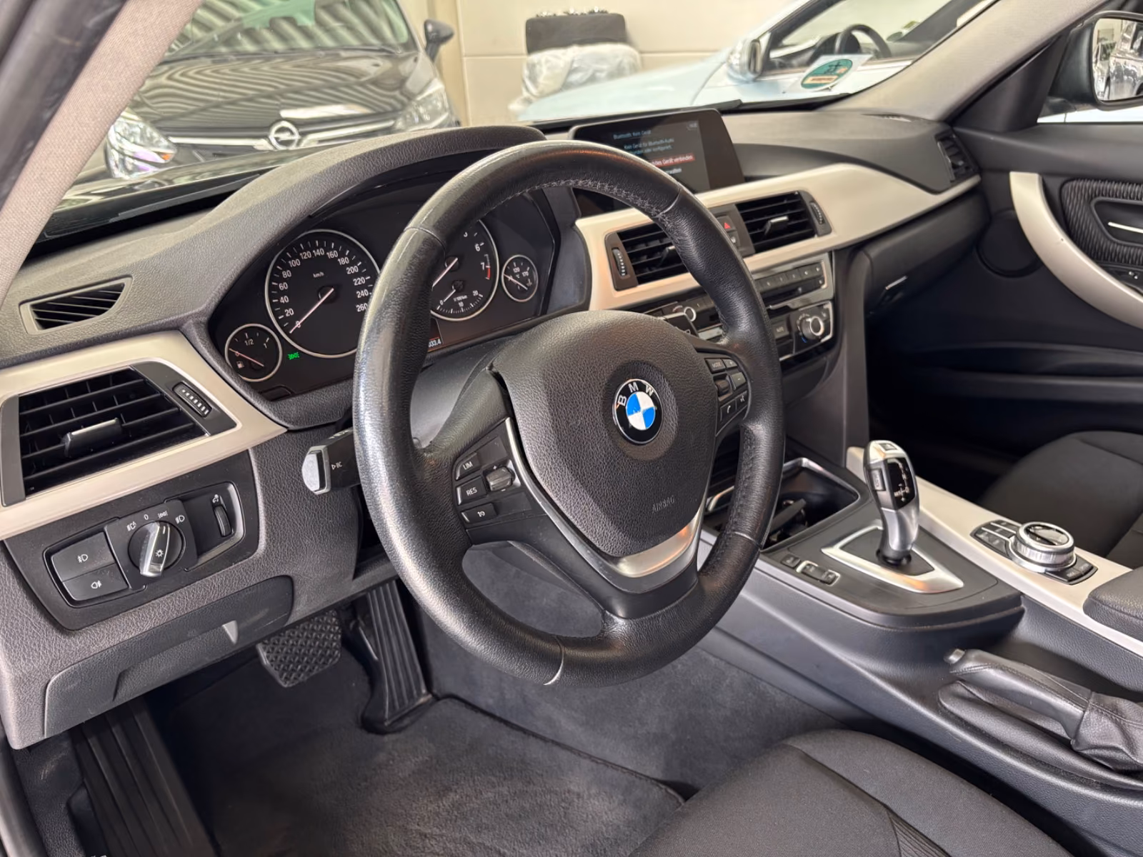 BMW 320 I Advantage *Automatik*
