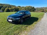 BMW 530e xDrive Touring A - MWST AUSWEISBAR