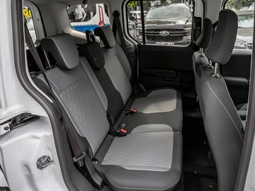 Ford Tourneo Courier 1.0 Titanium Assistenz-Paket