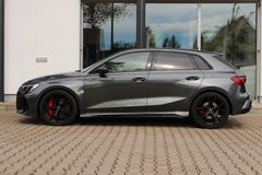 AUDI RS3 Sportback/RS DYNAMIK/ SONOS/ KOMFORT PRO AUDI RS3 Sportback/RS DYNAMIK/ SONOS/ KOMFORT PRO
