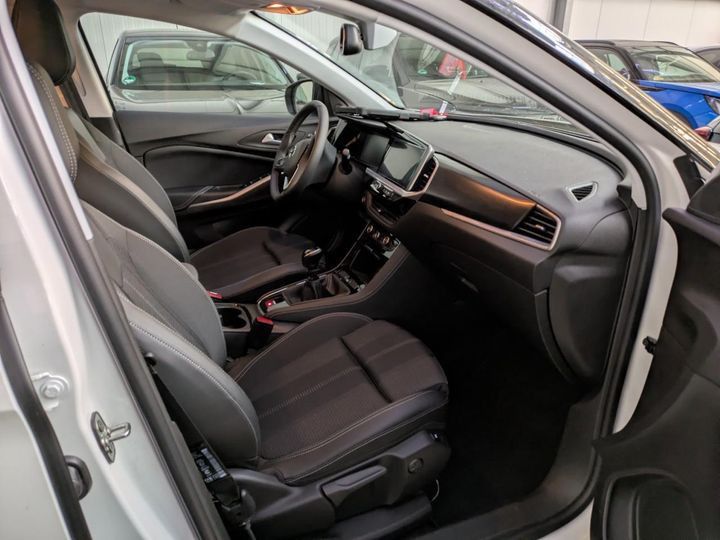 Fahrzeugabbildung Opel Grandland 1.2 GS Line VIRTUAL+LED+KAM+TEMPO+SHZ+