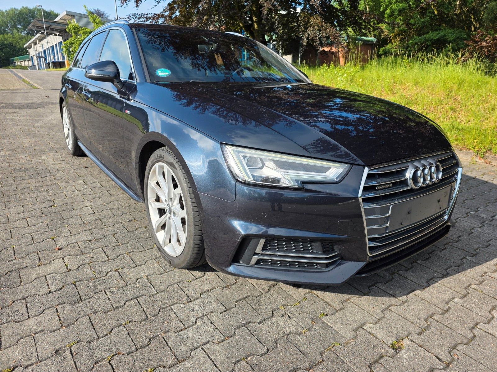 AUDI A4 Avant quattro sport S-Line Plus